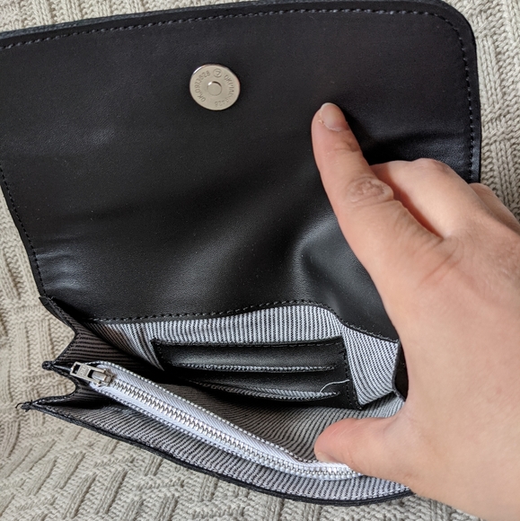 October Jaipur Vegan Leather Clutch - BNWT - Picture 11 of 15